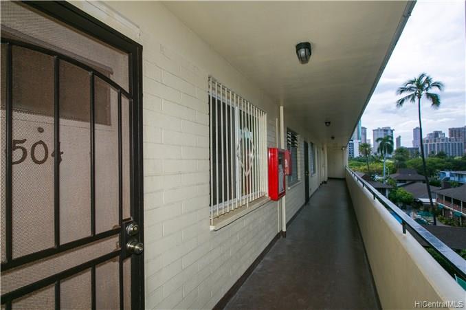 247 Beach Walk  Unit 504