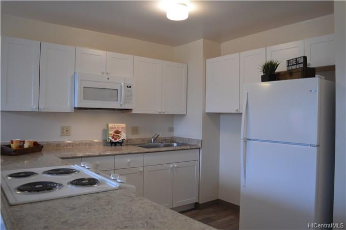 3045 Ala Napuaa Place  Unit 406