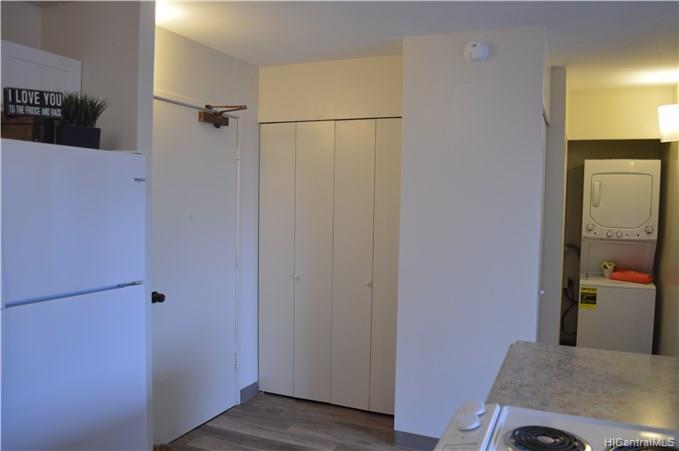 3045 Ala Napuaa Place  Unit 406