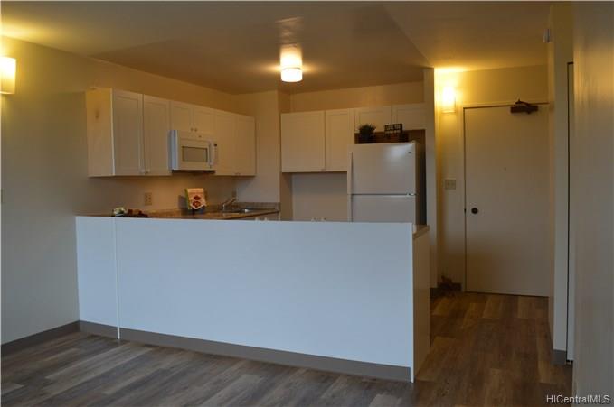 3045 Ala Napuaa Place  Unit 406