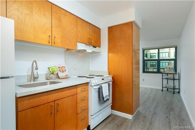 545 Queen Street  Unit 543