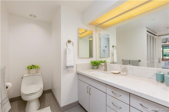 545 Queen Street  Unit 543