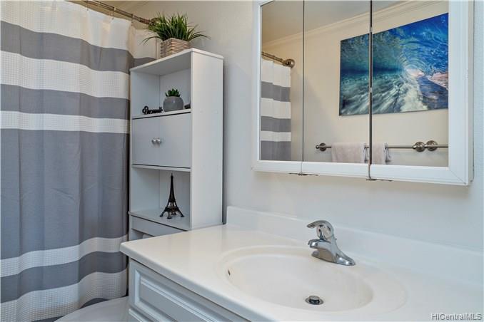 91-1040 Kaiau Avenue  Unit 12F