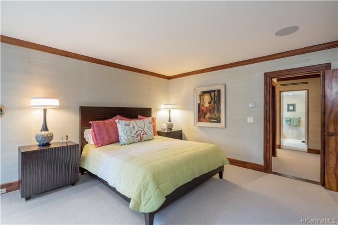 3165 Diamond Head Road  Unit 4