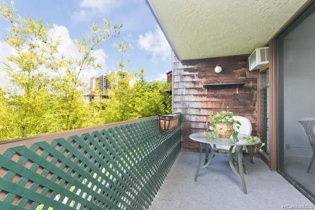 1015 Aoloa Place  Unit 335