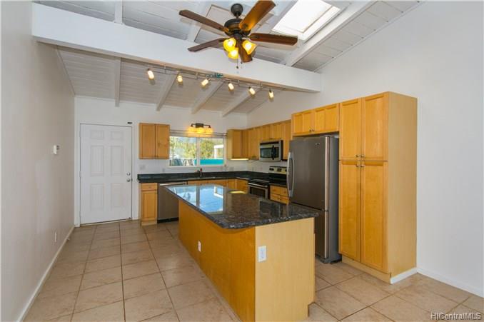 68-697 Farrington Highway