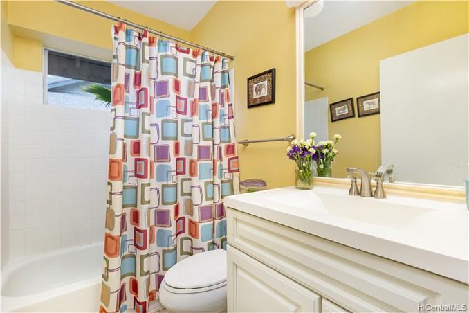 95-797 Wikao Street  Unit B201