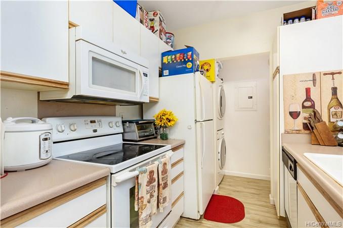 95-797 Wikao Street  Unit B201