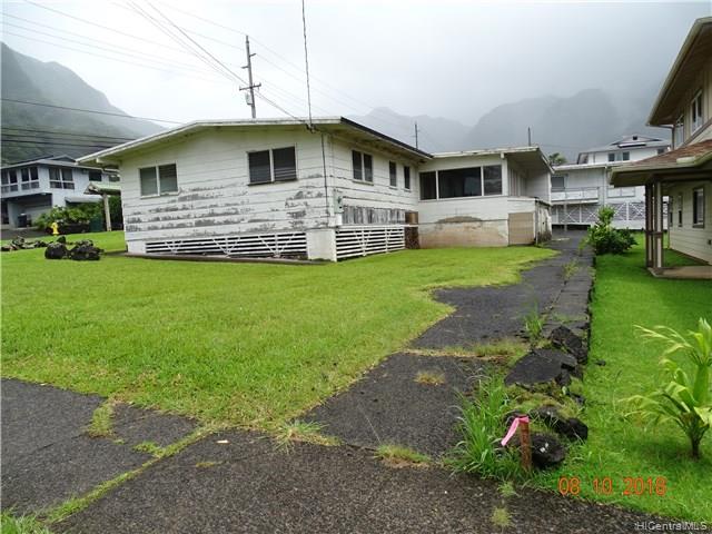 3489 Manoa Road