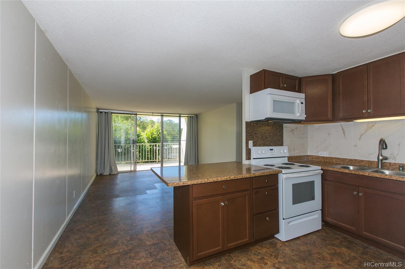 95-2055 Waikalani Place  Unit B207