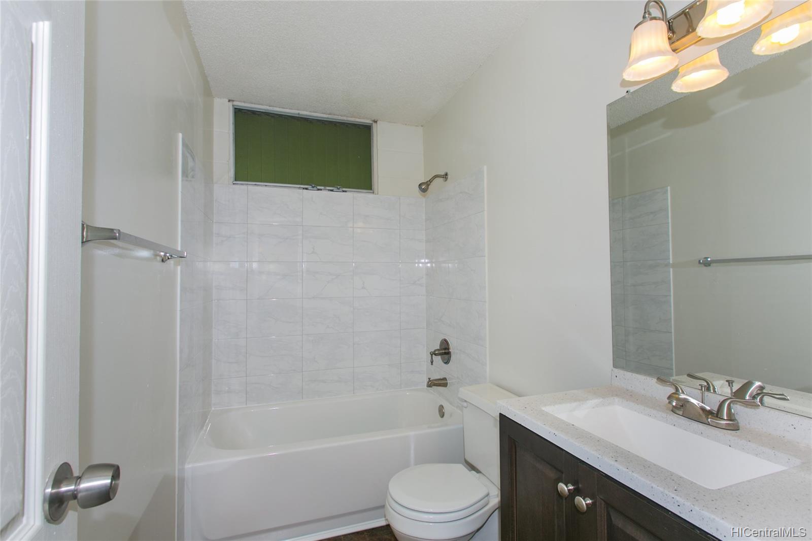 95-2055 Waikalani Place  Unit B207