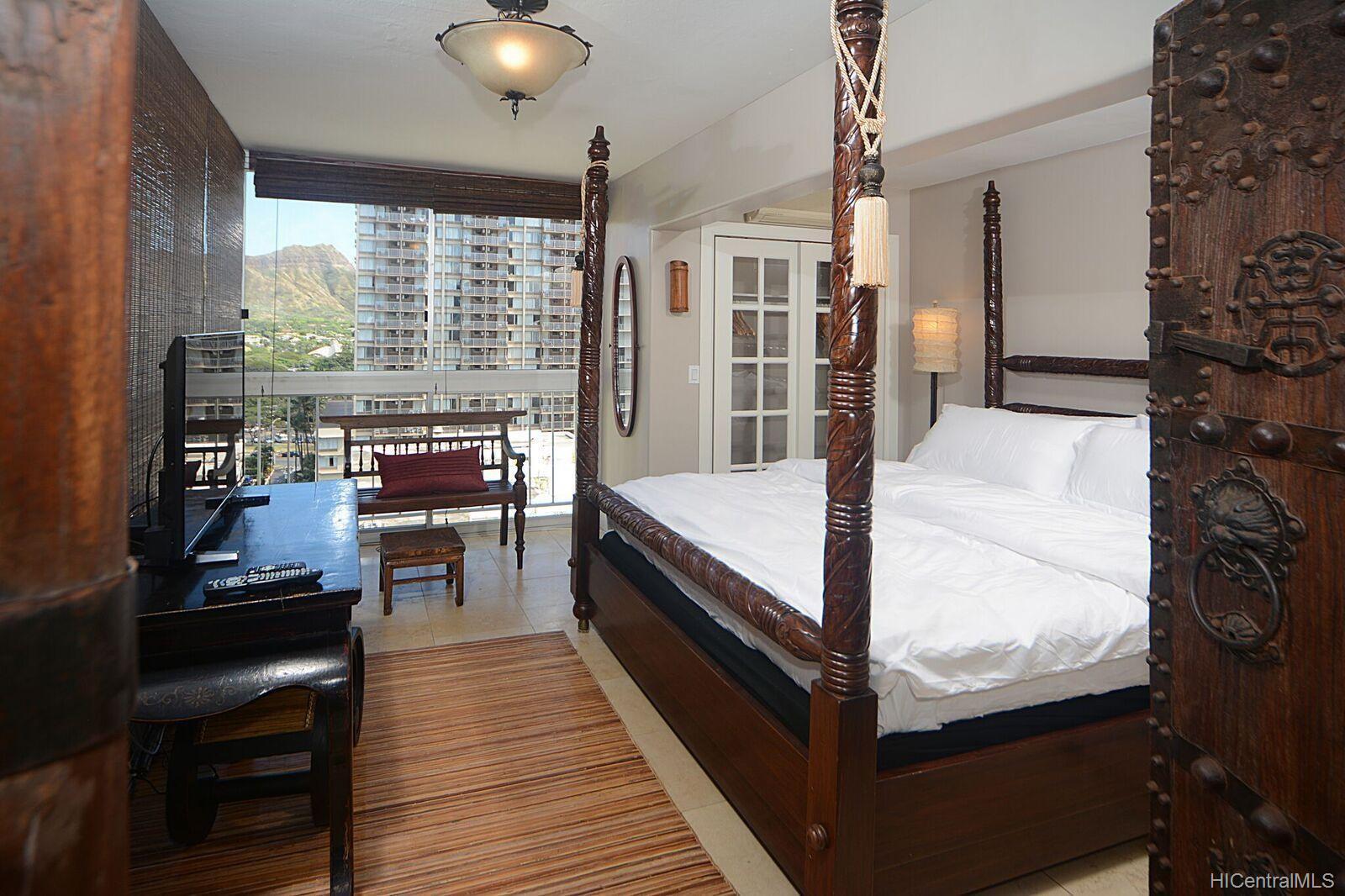 155 Paoakalani Avenue  Unit PH2