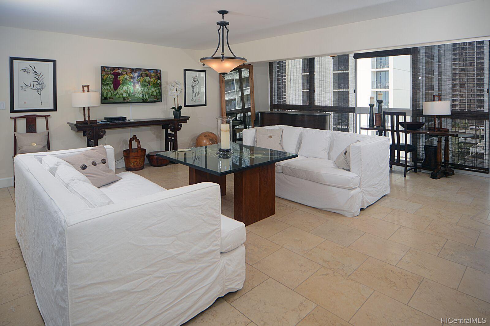 155 Paoakalani Avenue  Unit PH2