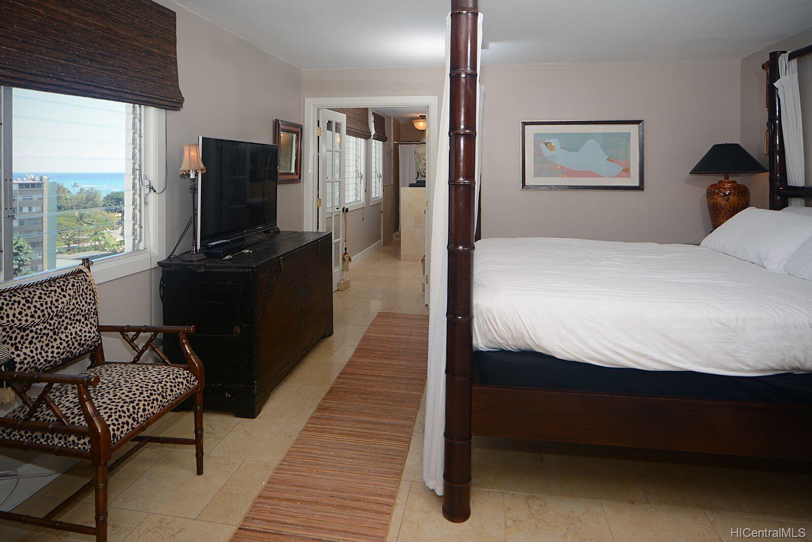 155 Paoakalani Avenue  Unit PH2
