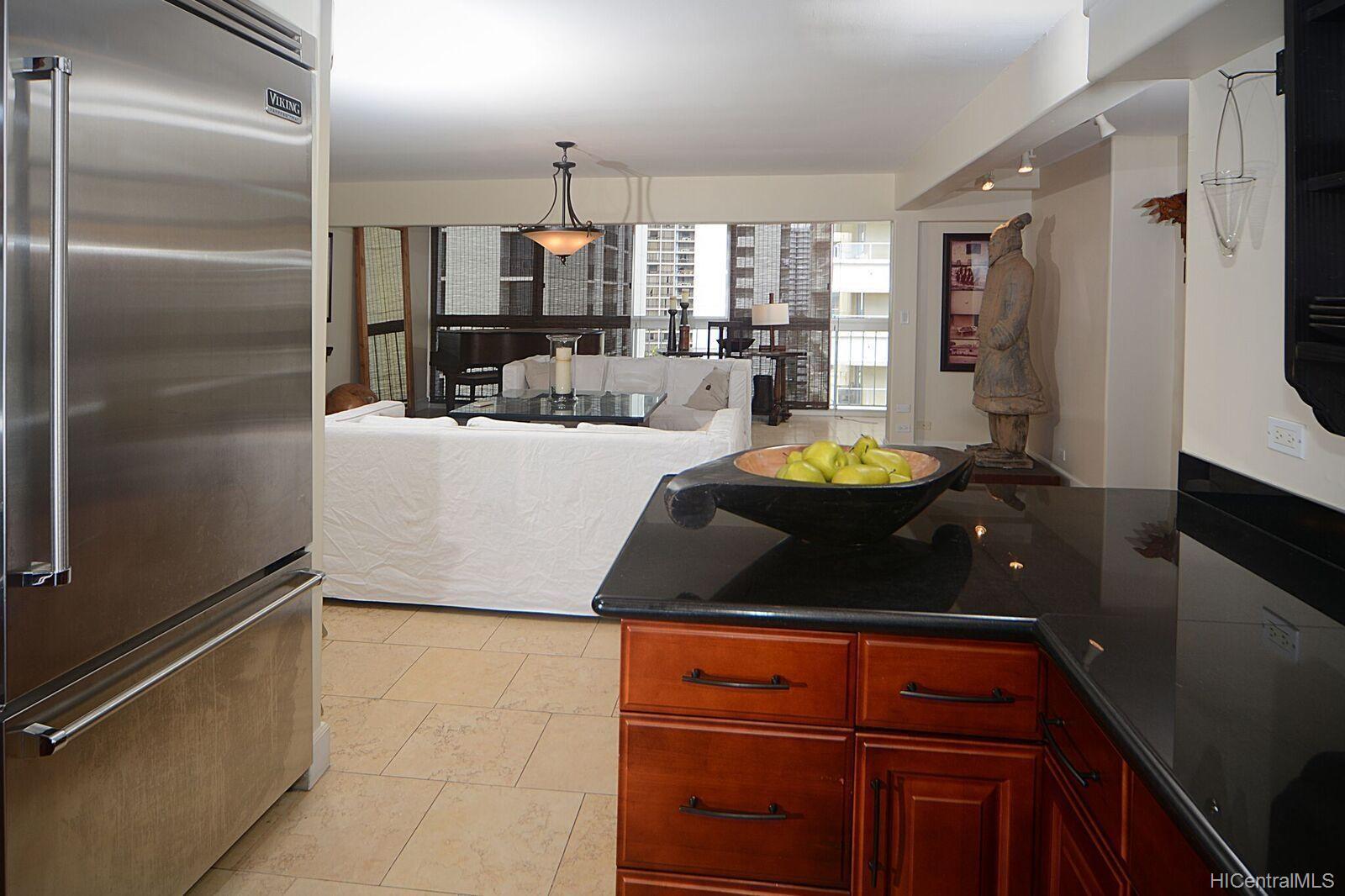 155 Paoakalani Avenue  Unit PH2