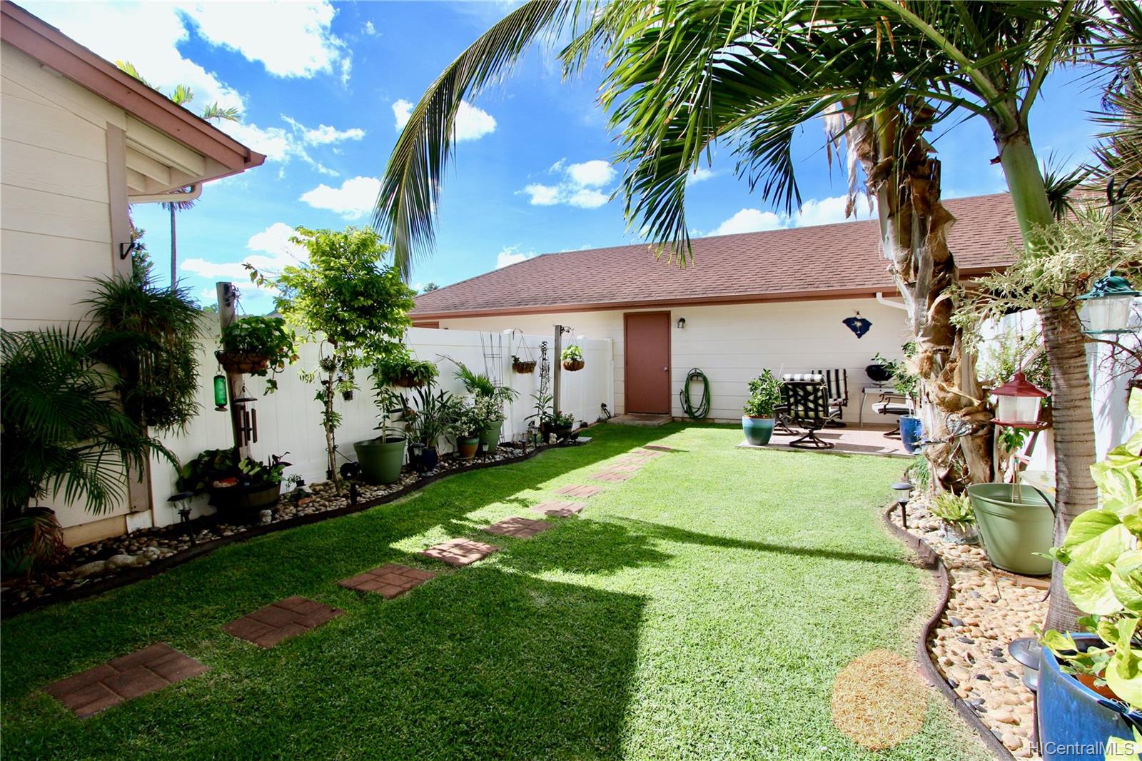 91-1026 Kaimalie Street  Unit Q2