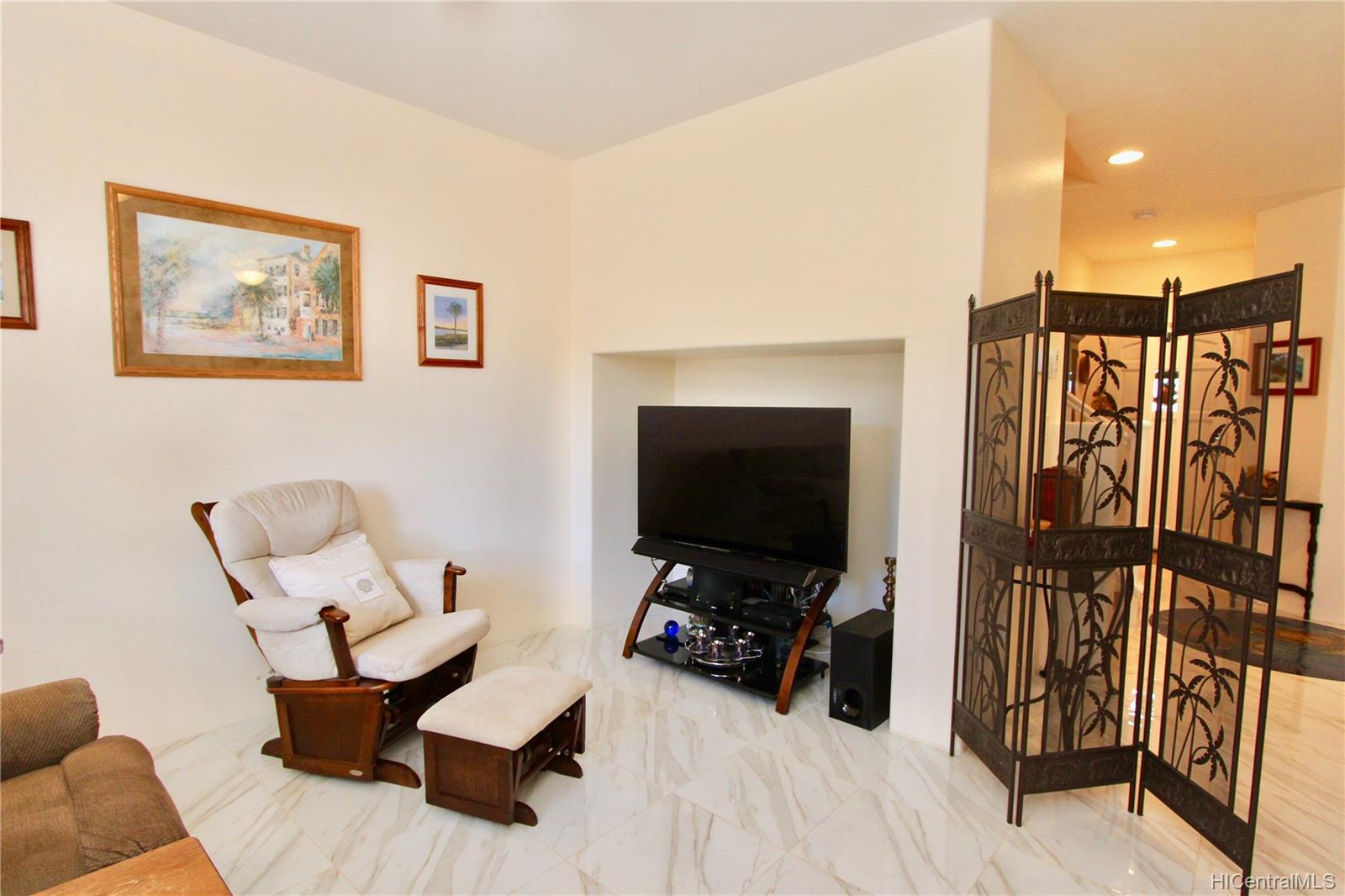 91-1026 Kaimalie Street  Unit Q2