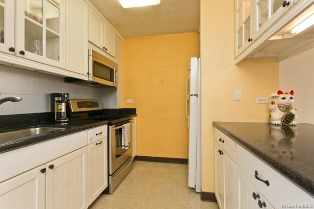 906 Lehua Avenue  Unit B403