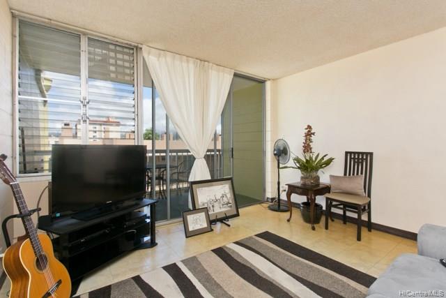 906 Lehua Avenue  Unit B403