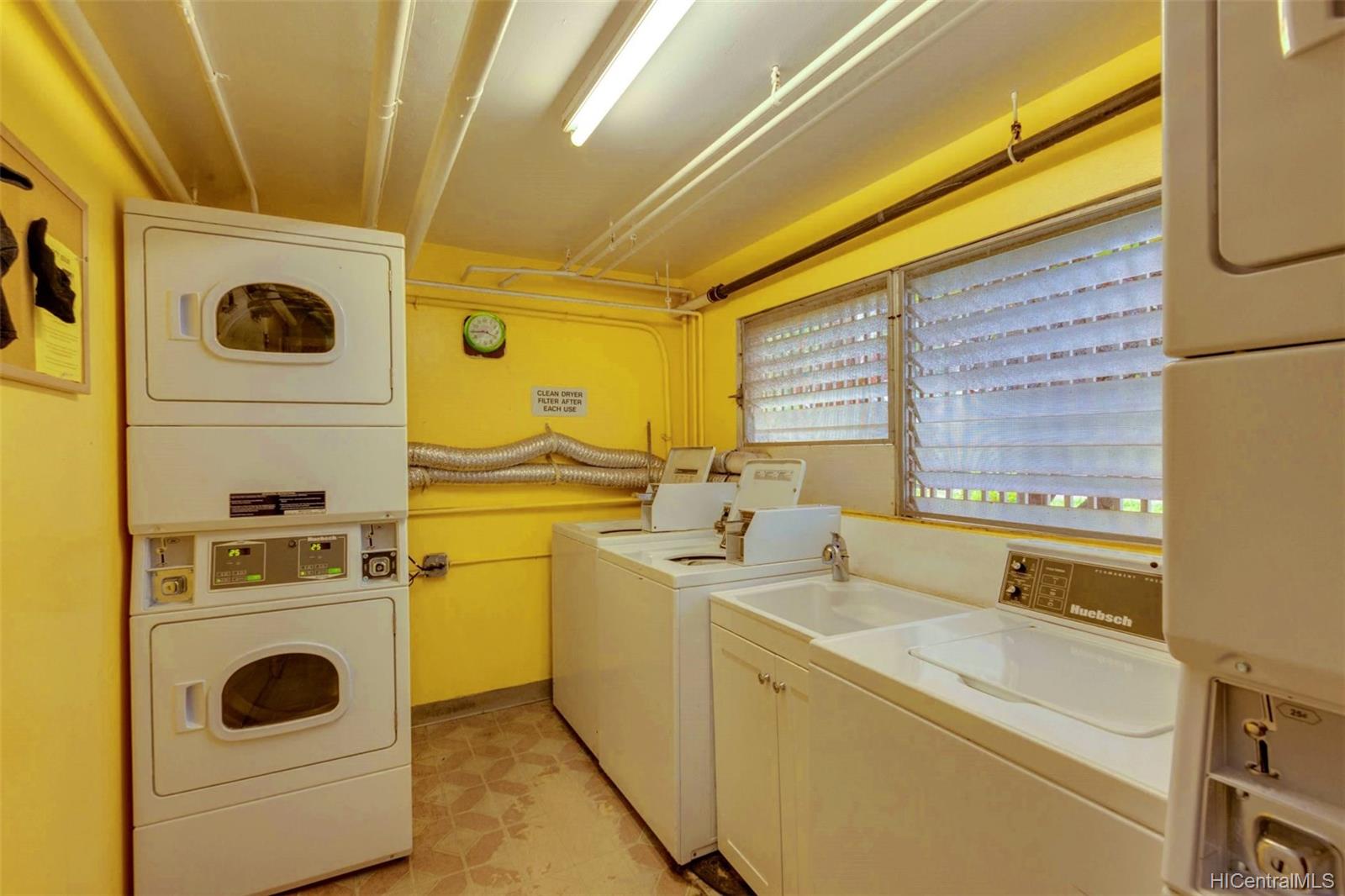 2609 Ala Wai Boulevard  Unit 902