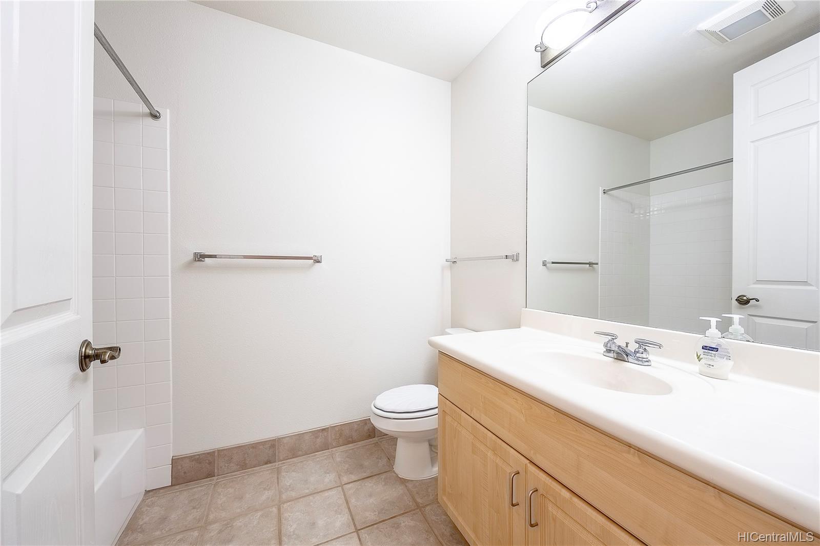 95-944 Wikao Street  Unit D302