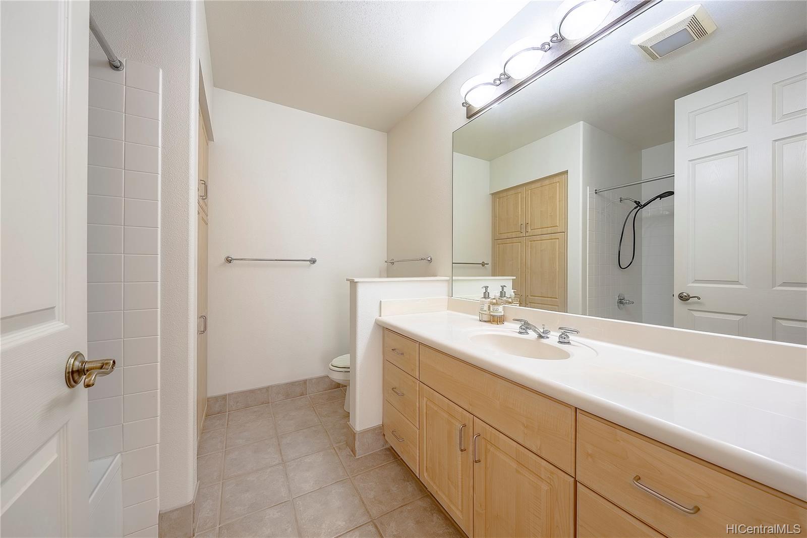 95-944 Wikao Street  Unit D302