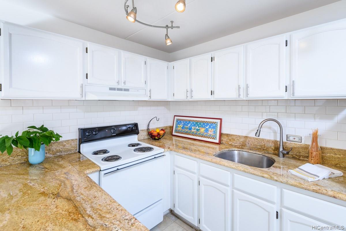 2522 Date Street  Unit 1204