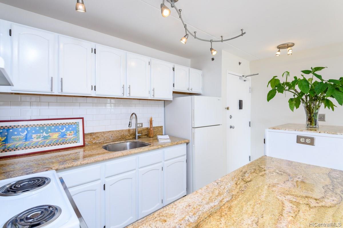 2522 Date Street  Unit 1204
