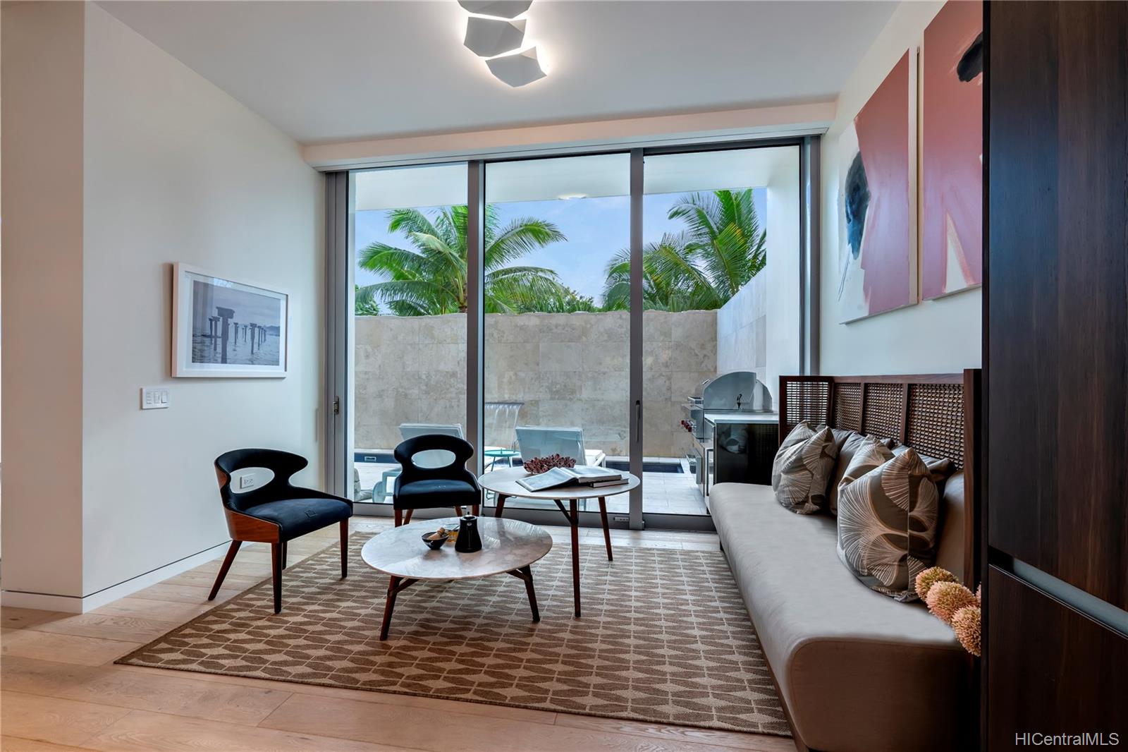 1118 Ala Moana Boulevard  Unit Villa 4