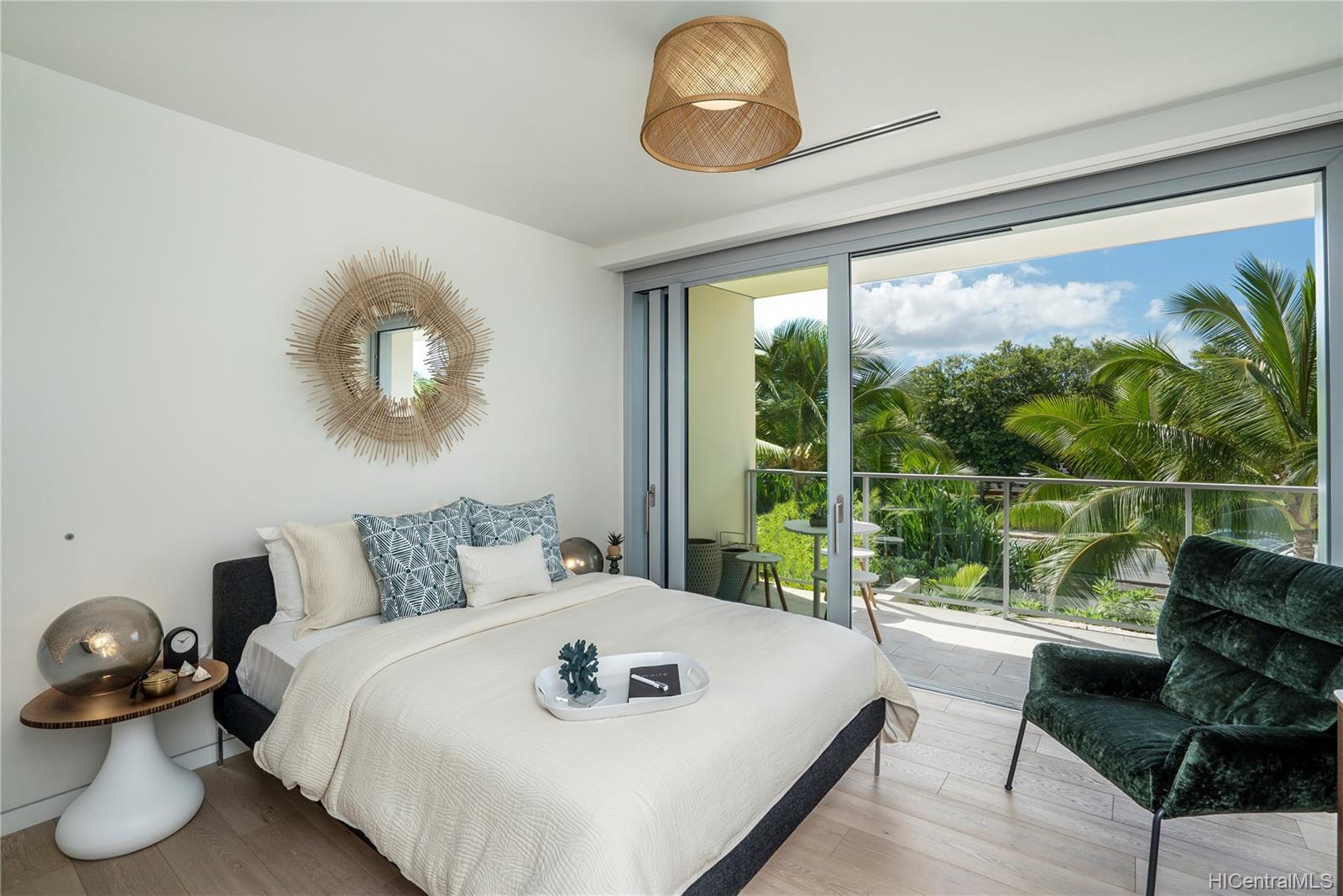 1118 Ala Moana Boulevard  Unit Villa 4