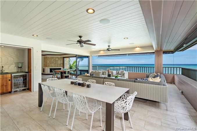 3165 Diamond Head Road  Unit 4