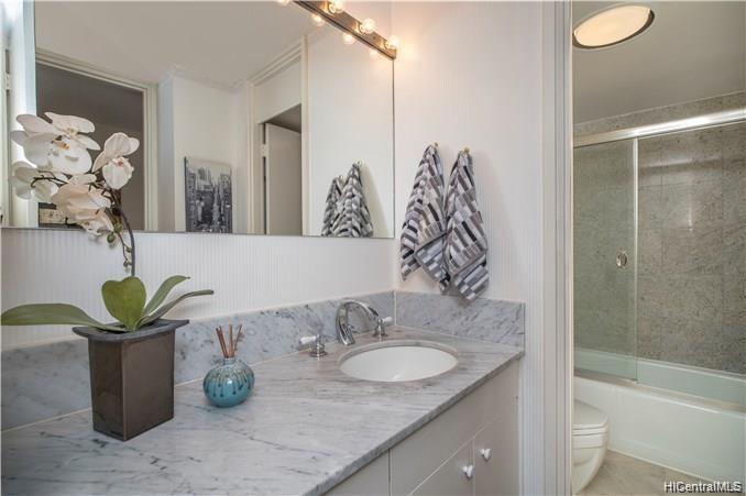 250 Kawaihae Street  Unit 1D