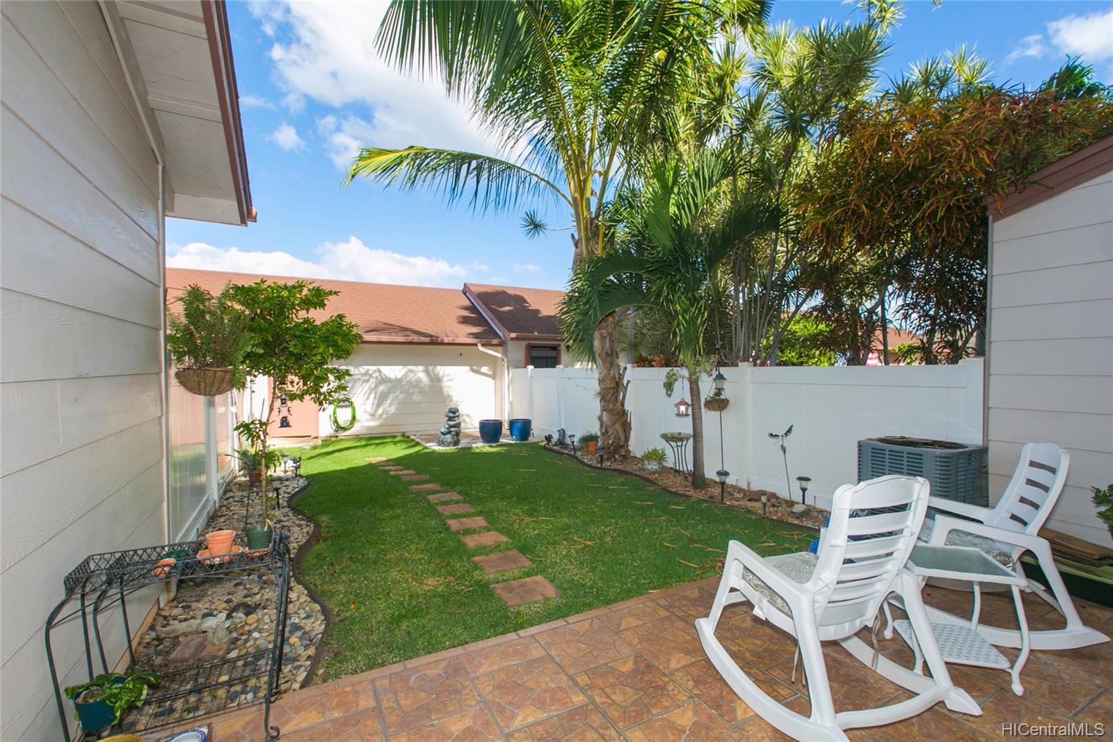 91-1026 Kaimalie Street  Unit Q2