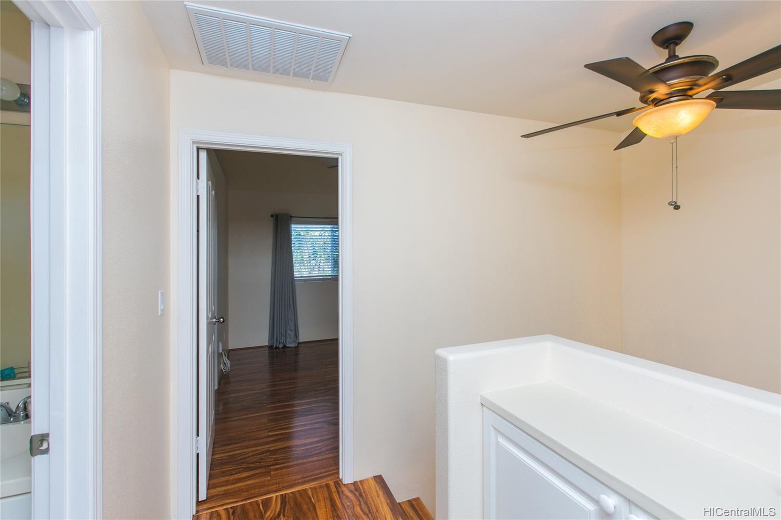91-1026 Kaimalie Street  Unit Q2
