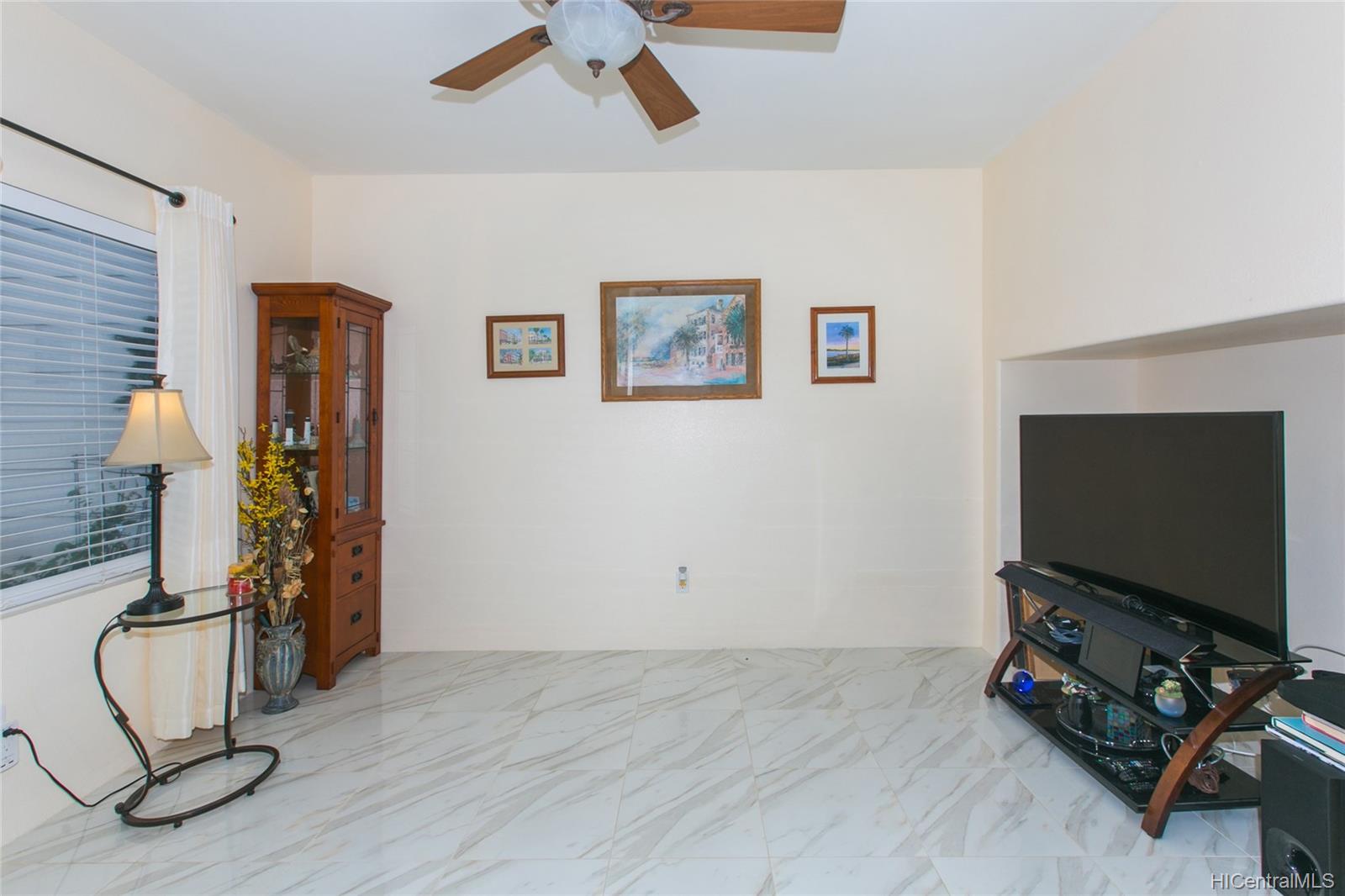91-1026 Kaimalie Street  Unit Q2