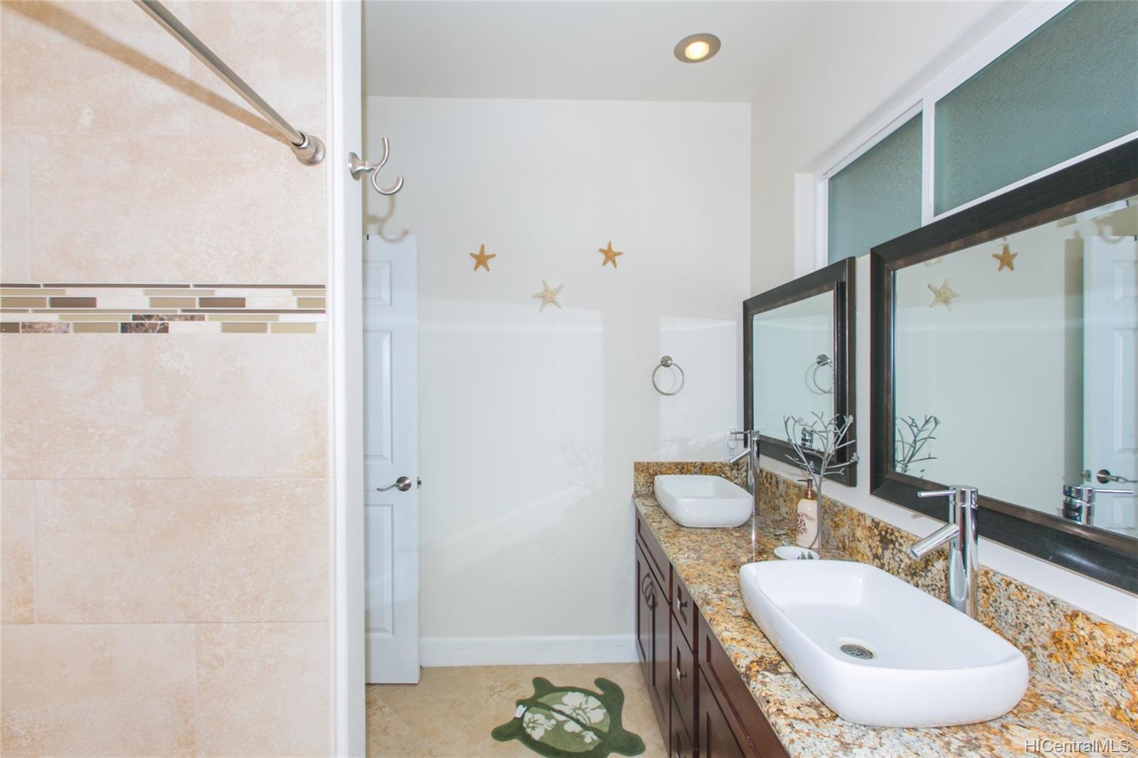 87-1720 Farrington Highway  Unit 4