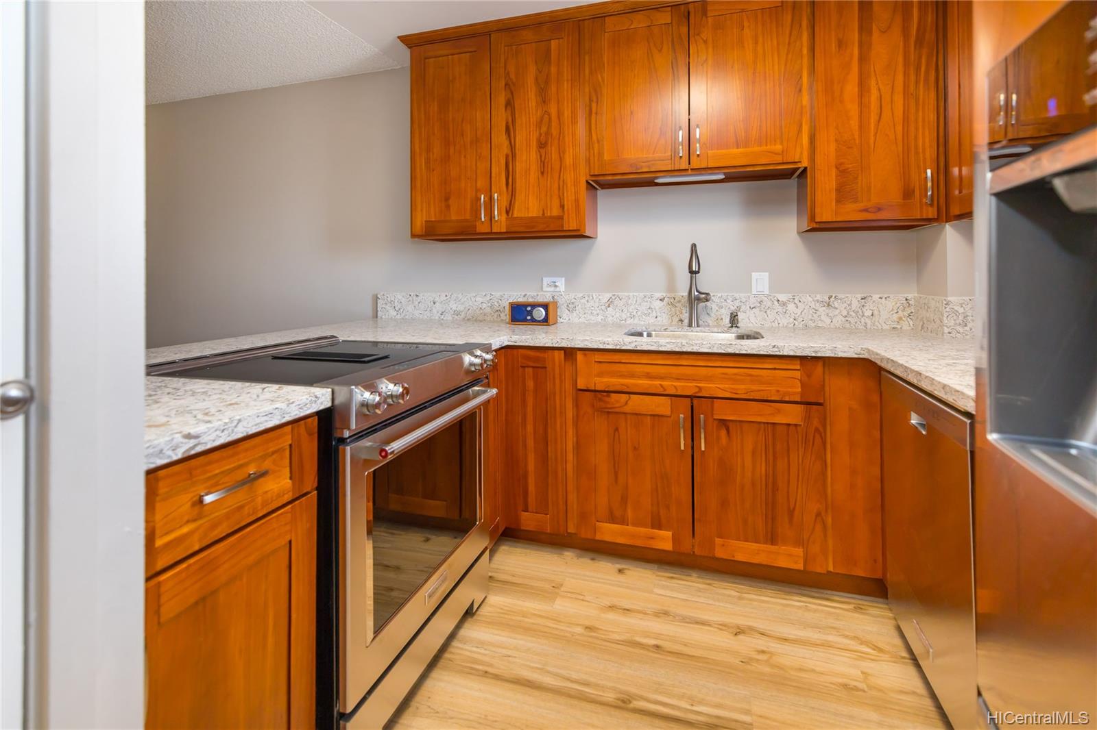 1634 Nuuanu Avenue  Unit 303