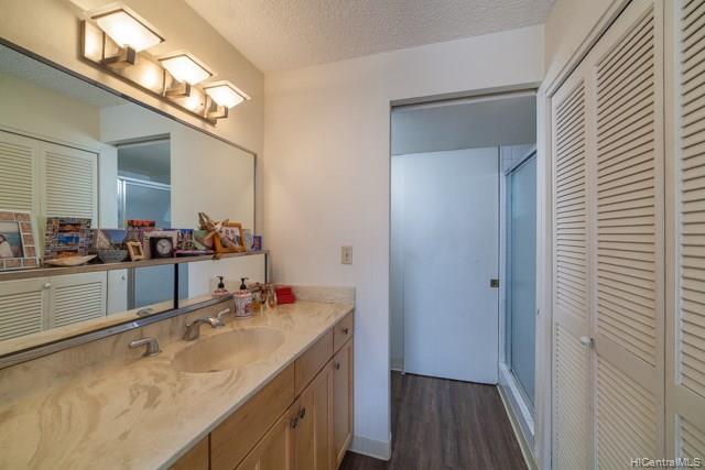 320 Liliuokalani Avenue  Unit 902