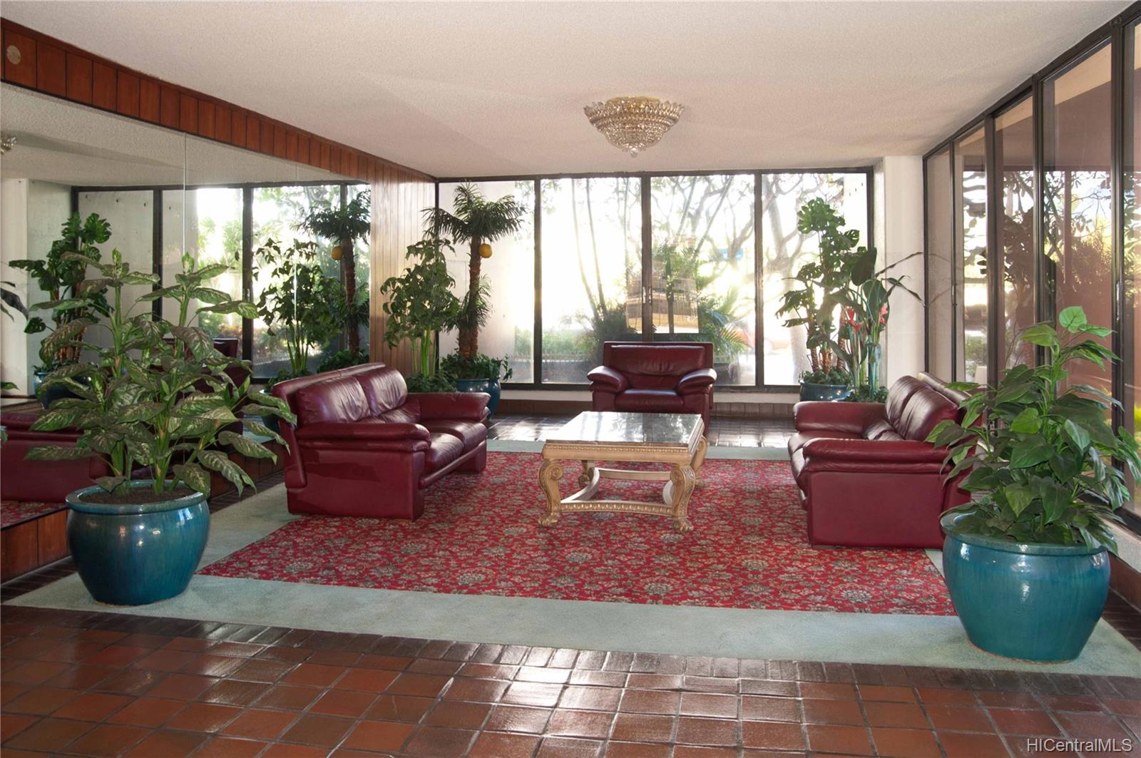 320 Liliuokalani Avenue Unit 902 320 Liliuokalani Avenue Unit 902