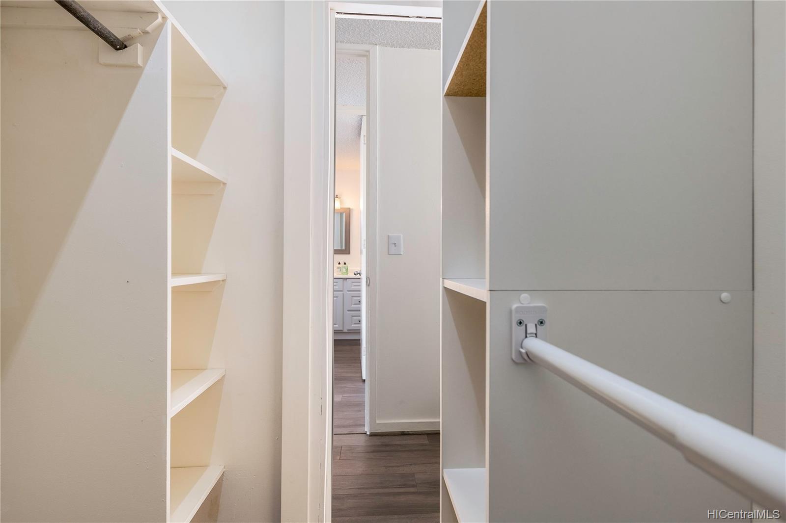 620 McCully Street  Unit 606