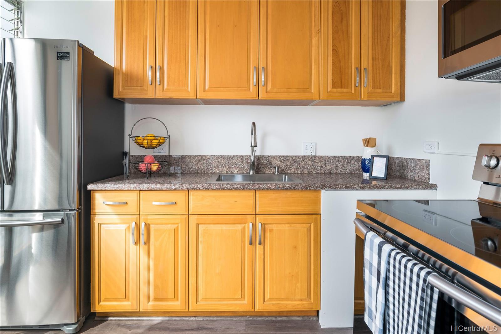 620 McCully Street  Unit 606