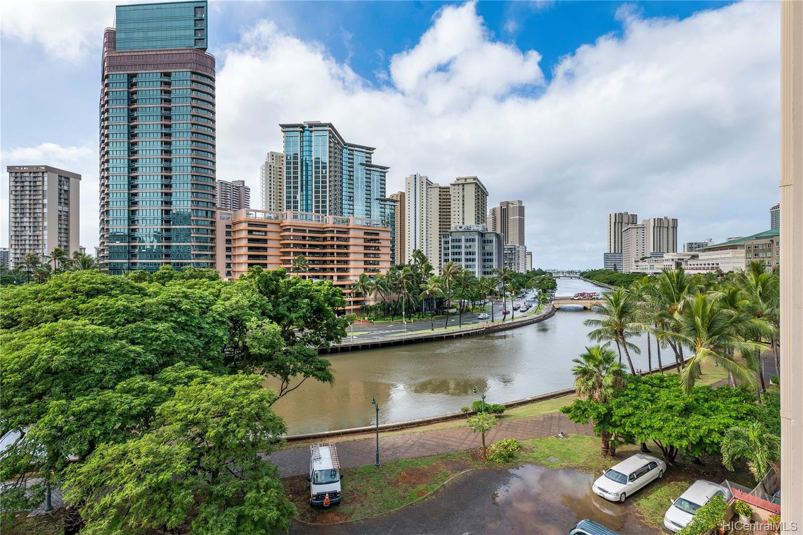 620 McCully Street  Unit 606