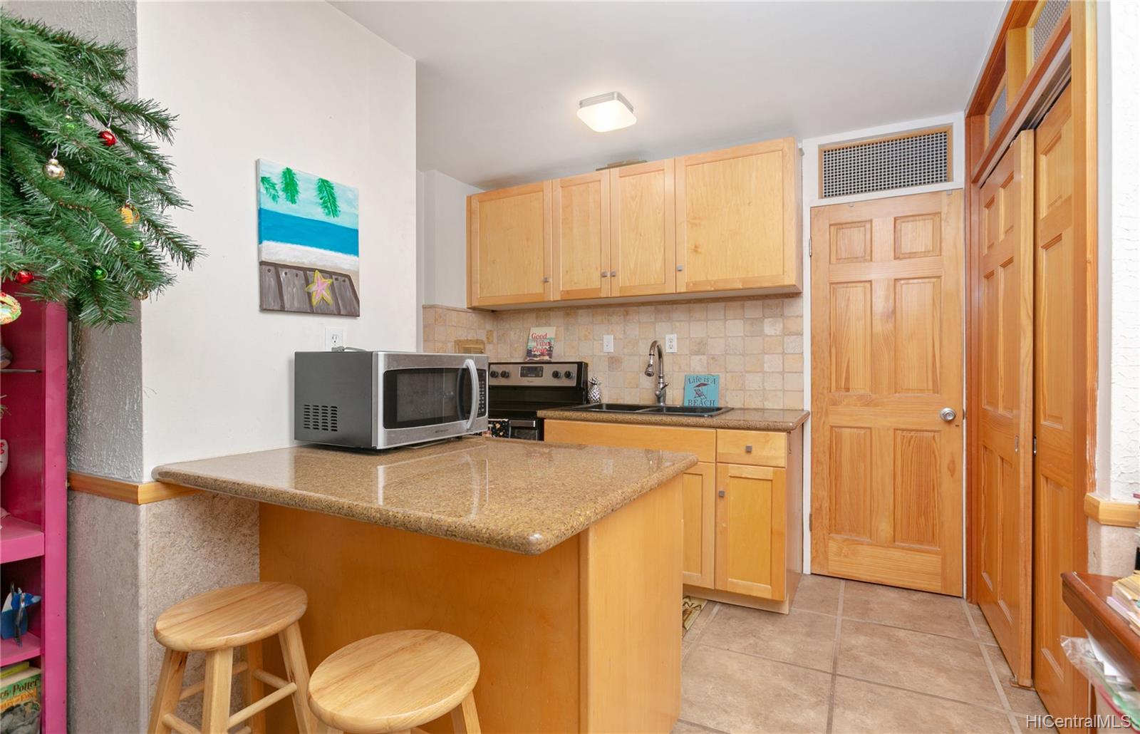 84-965 Farrington Highway  Unit B211