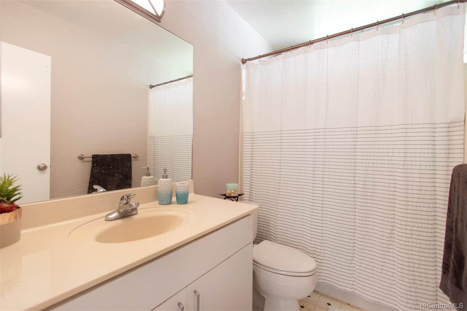 95-2039 Waikalani Place  Unit C202