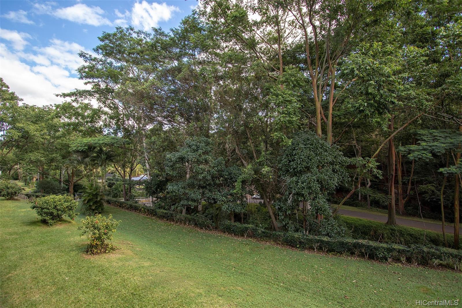 95-2039 Waikalani Place  Unit C202