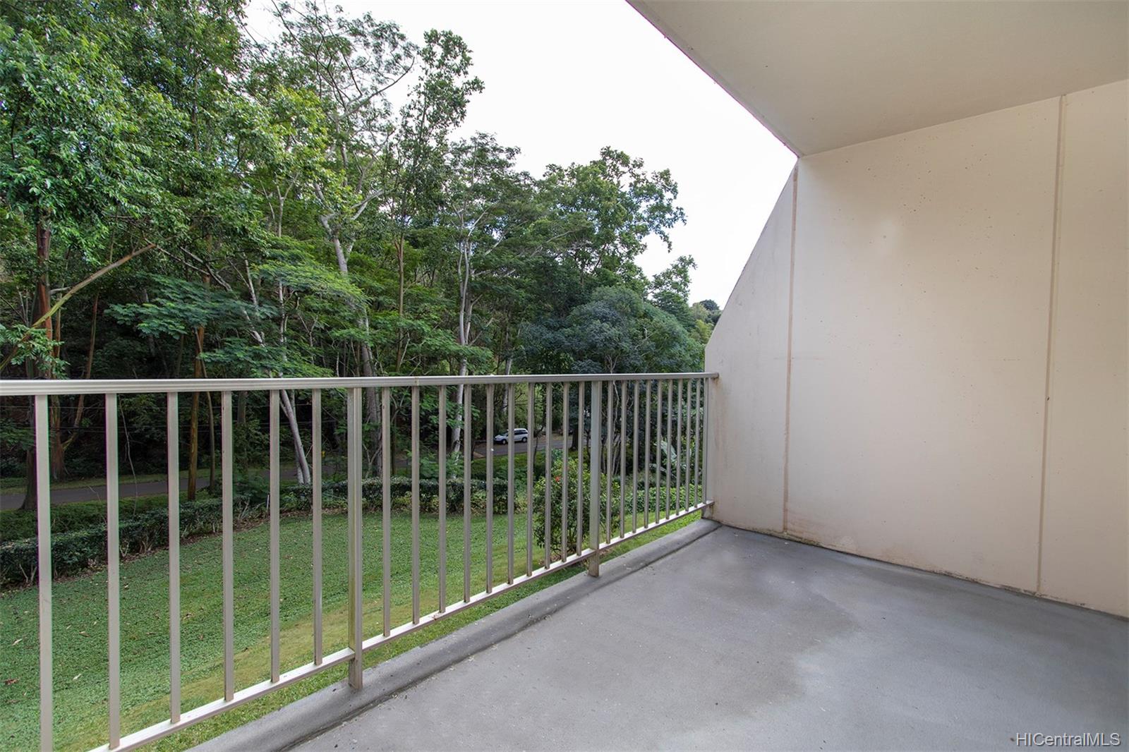 95-2039 Waikalani Place  Unit C202