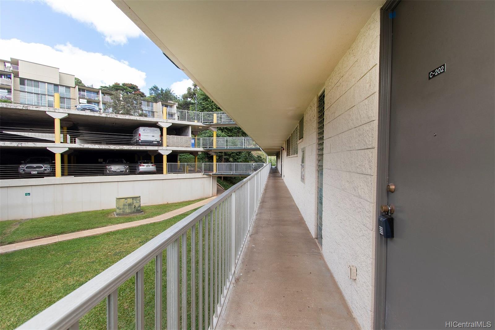 95-2039 Waikalani Place  Unit C202