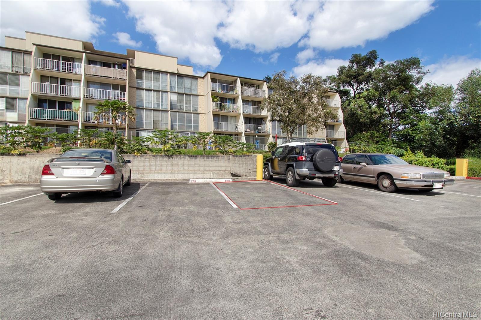95-2039 Waikalani Place  Unit C202