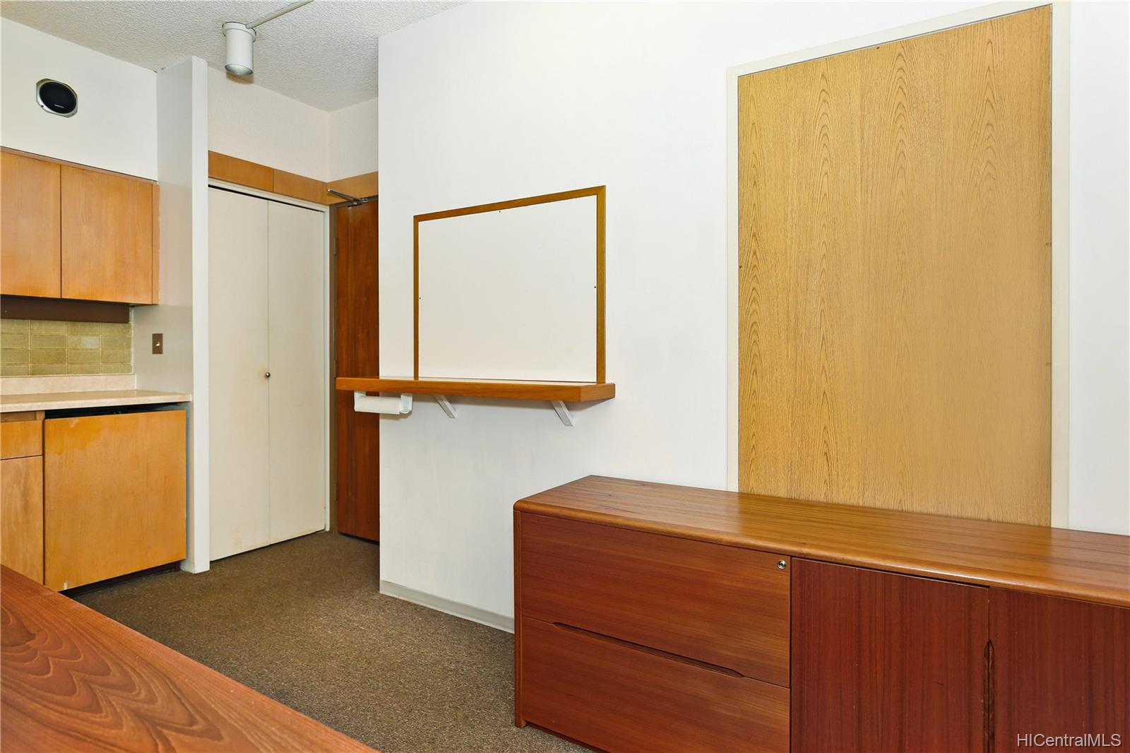 1188 Bishop Street  Unit 1007