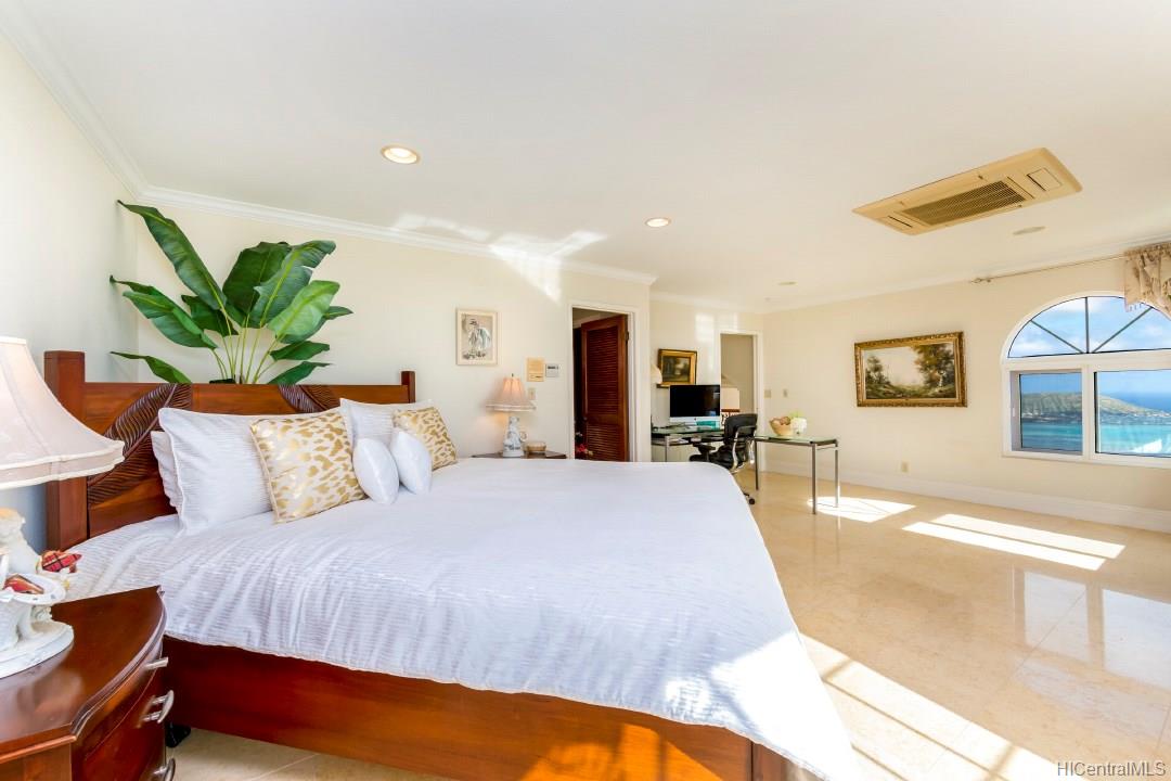 96 Moaniala Place